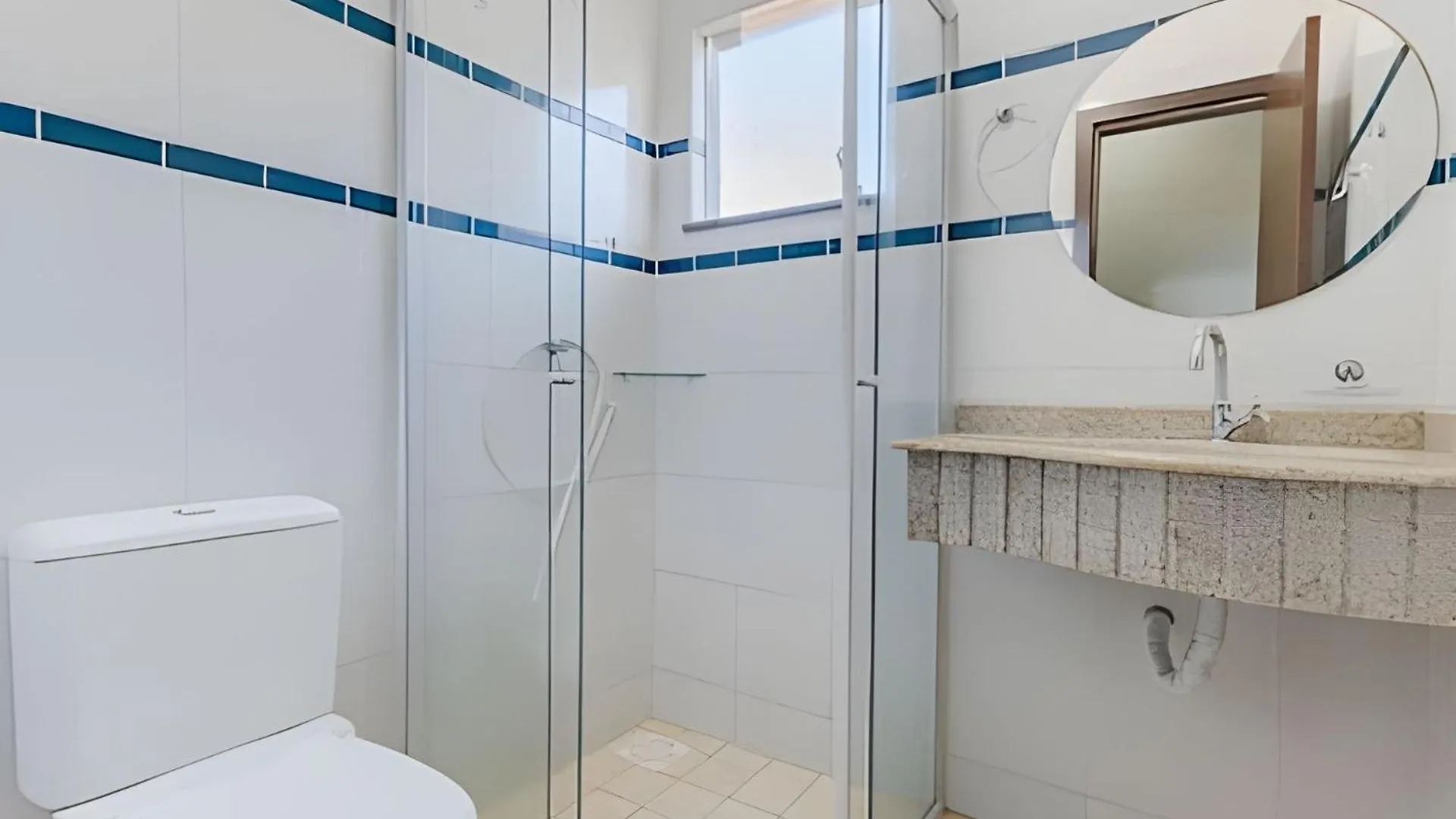 Apartamento A 190M Da Praia De Bombinhas - 202 0*,  Brasil